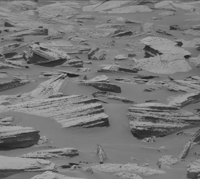 Sol 4036: Mast Camera (Mastcam)
