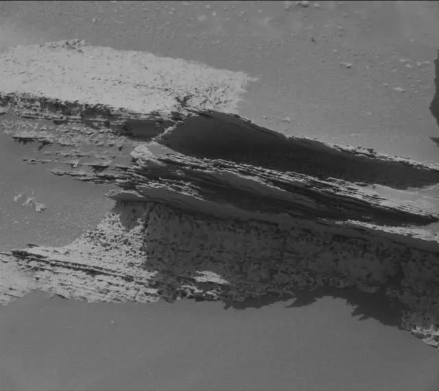 Sol 4037: Mast Camera (Mastcam)