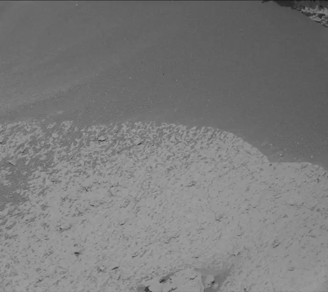 Sol 4037: Mast Camera (Mastcam)