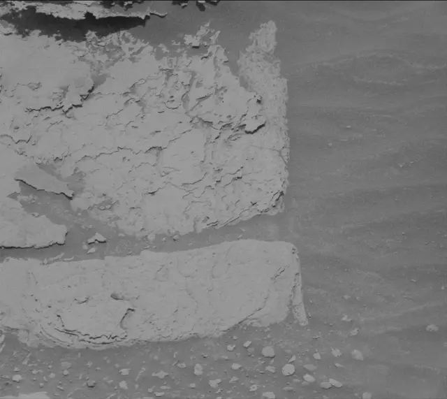 Sol 4037: Mast Camera (Mastcam)