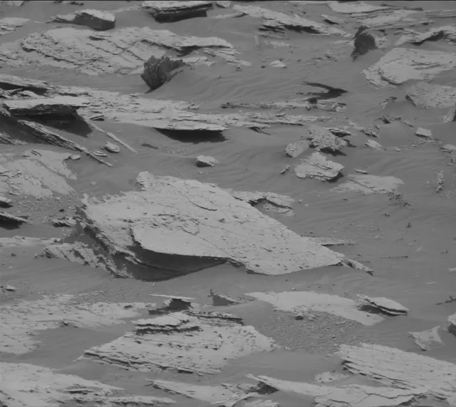 Sol 4037: Mast Camera (Mastcam)