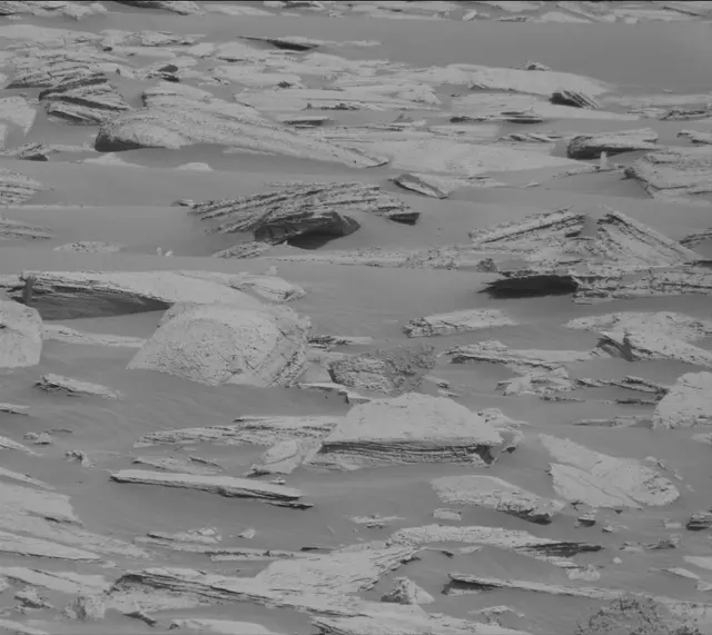 Sol 4037: Mast Camera (Mastcam)