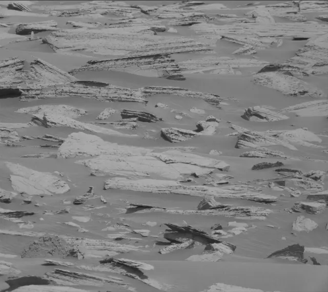 Sol 4037: Mast Camera (Mastcam)