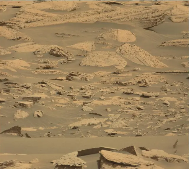 Sol 4037: Mast Camera (Mastcam)