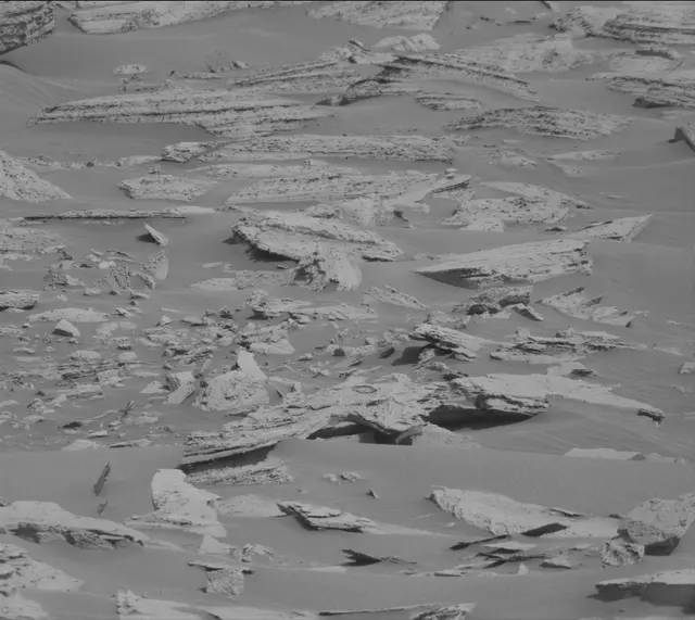 Sol 4037: Mast Camera (Mastcam)