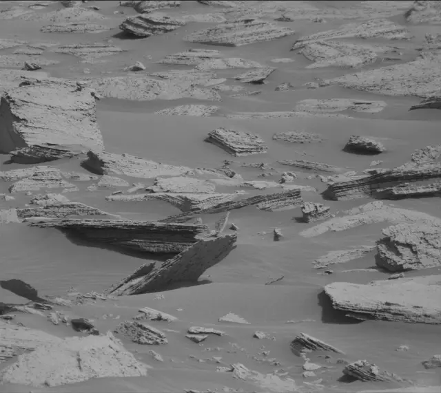 Sol 4037: Mast Camera (Mastcam)