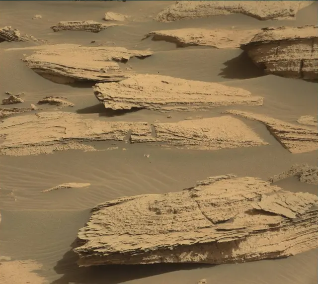 Sol 4037: Mast Camera (Mastcam)