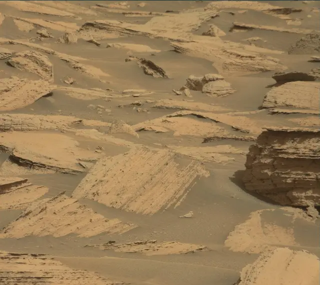 Sol 4037: Mast Camera (Mastcam)