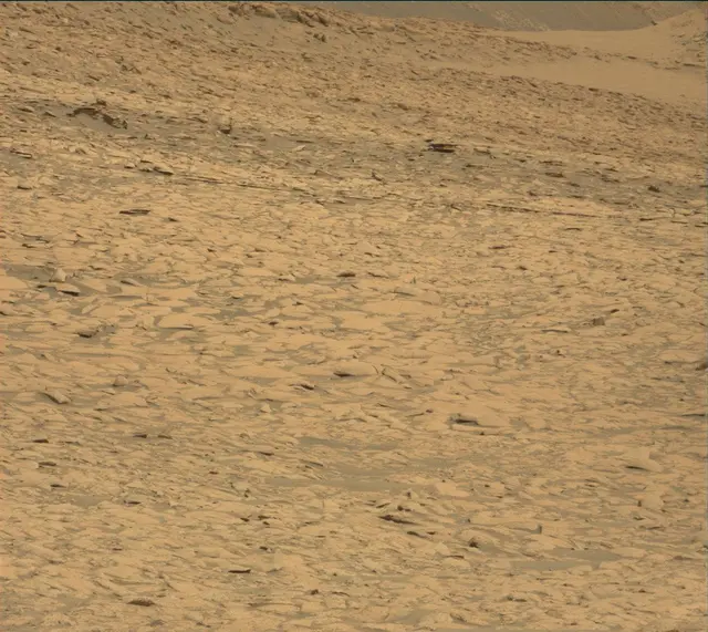 Sol 4037: Mast Camera (Mastcam)