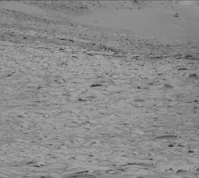 Sol 4037: Mast Camera (Mastcam)