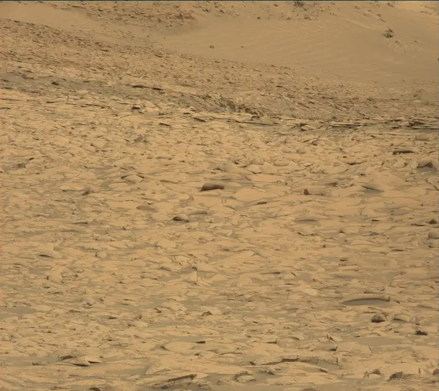 Sol 4037: Mast Camera (Mastcam)