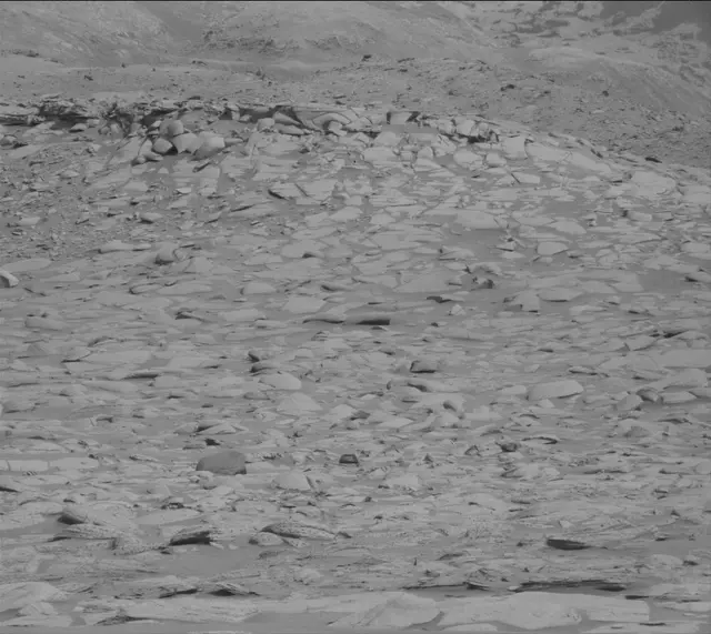 Sol 4037: Mast Camera (Mastcam)