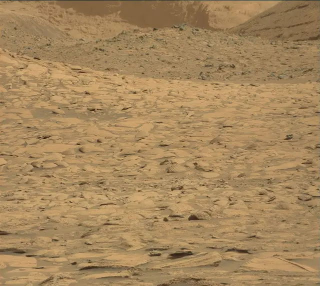 Sol 4037: Mast Camera (Mastcam)