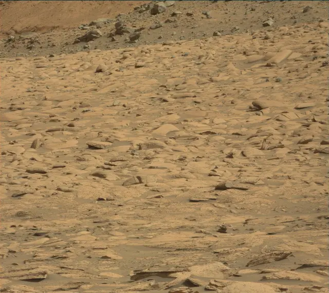 Sol 4037: Mast Camera (Mastcam)