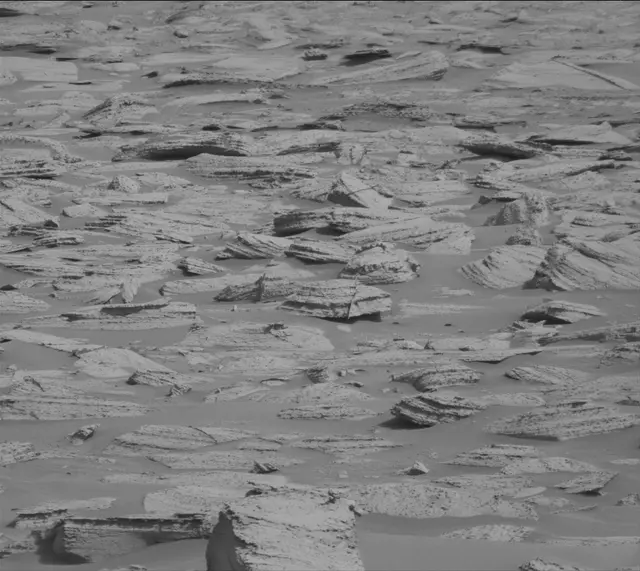 Sol 4037: Mast Camera (Mastcam)