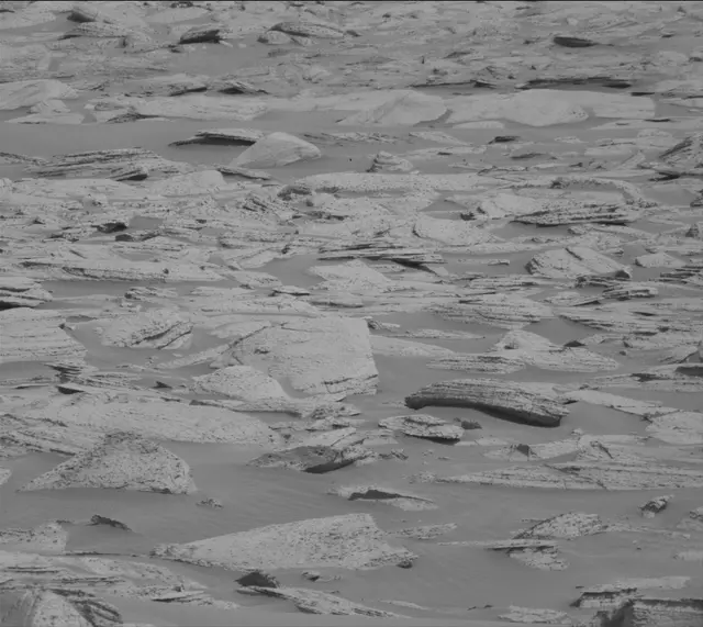 Sol 4037: Mast Camera (Mastcam)