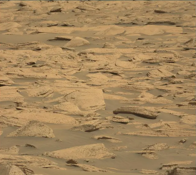 Sol 4037: Mast Camera (Mastcam)