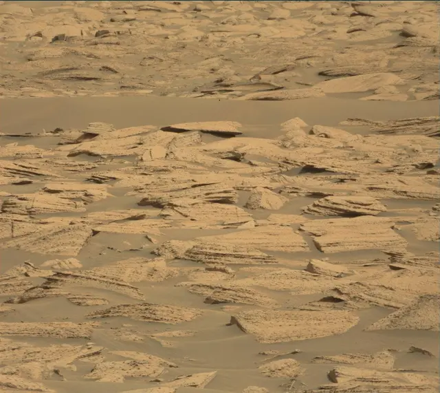 Sol 4037: Mast Camera (Mastcam)