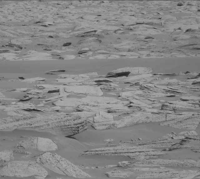 Sol 4037: Mast Camera (Mastcam)