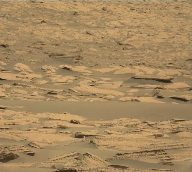 Sol 4037: Mast Camera (Mastcam)