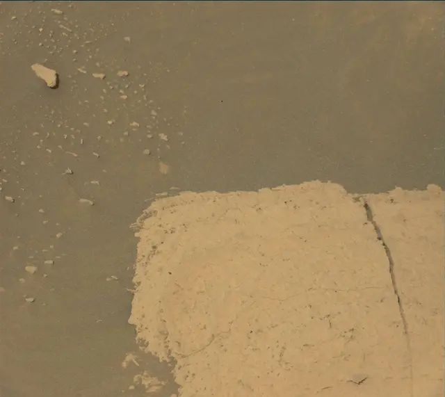 Sol 4037: Mast Camera (Mastcam)