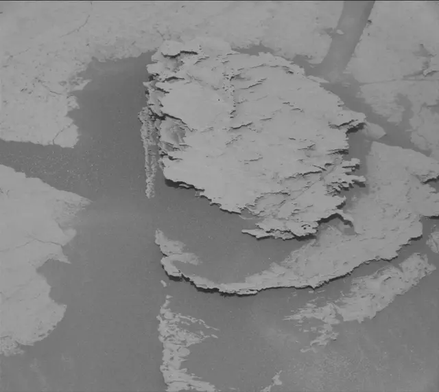 Sol 4037: Mast Camera (Mastcam)
