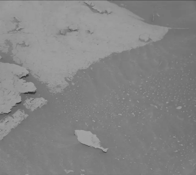 Sol 4037: Mast Camera (Mastcam)