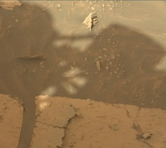 Sol 4037: Mast Camera (Mastcam)