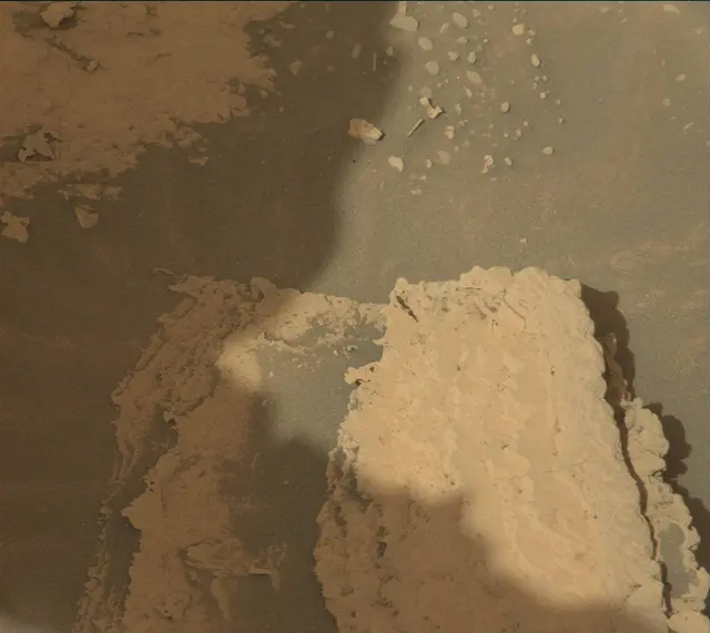 Sol 4037: Mast Camera (Mastcam)