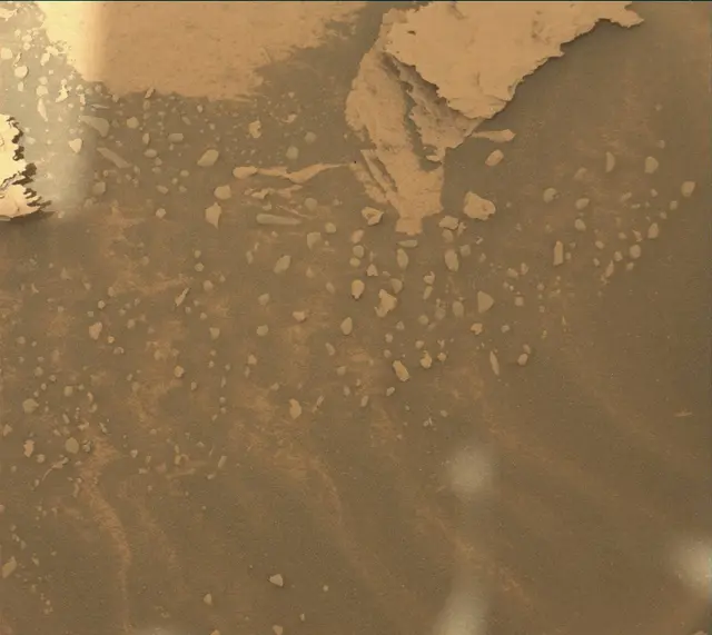 Sol 4037: Mast Camera (Mastcam)