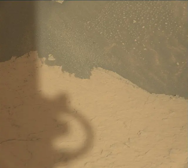 Sol 4037: Mast Camera (Mastcam)
