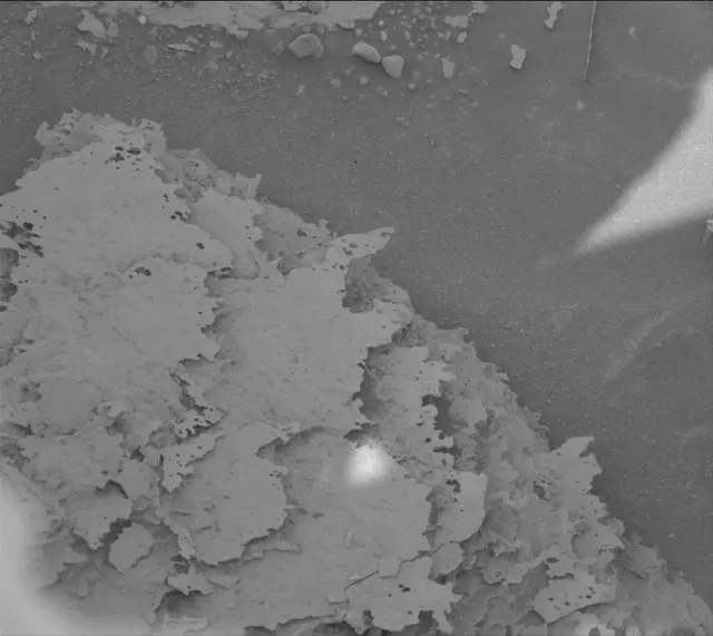 Sol 4037: Mast Camera (Mastcam)