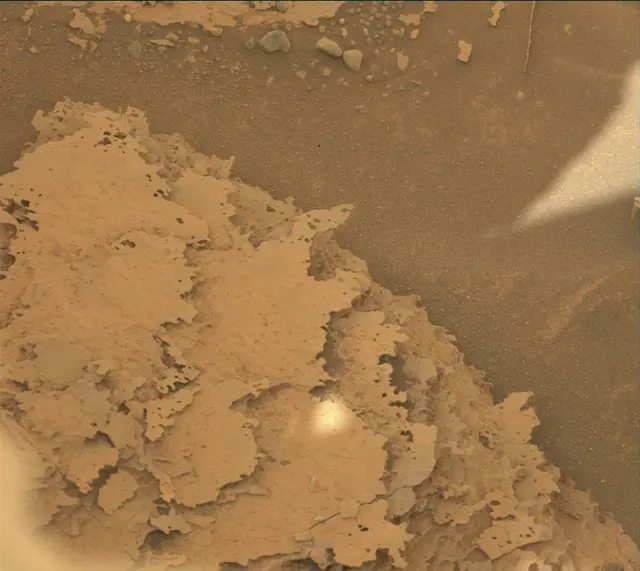 Sol 4037: Mast Camera (Mastcam)