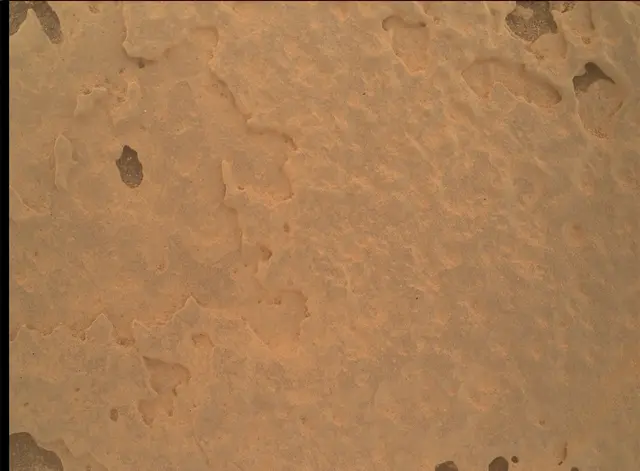 Sol 4037: Mars Hand Lens Imager (MAHLI)