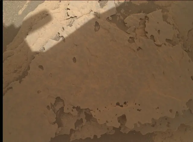 Sol 4037: Mars Hand Lens Imager (MAHLI)