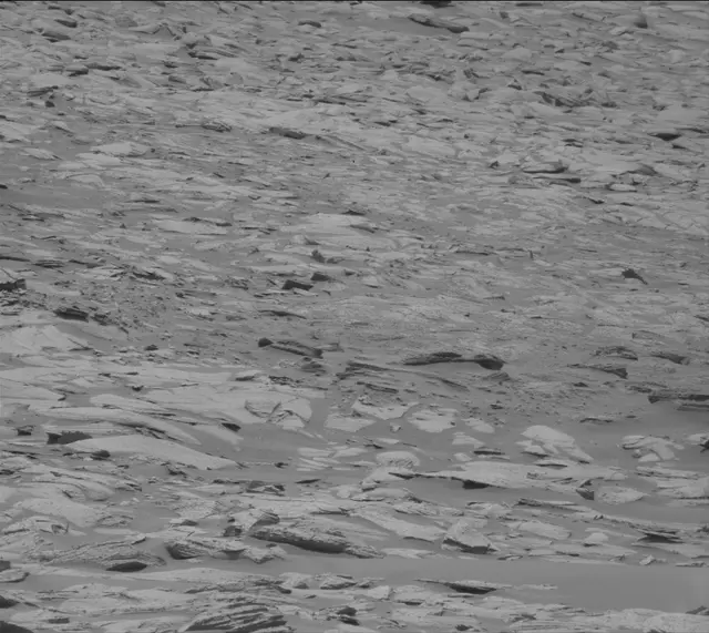 Sol 4039: Mast Camera (Mastcam)