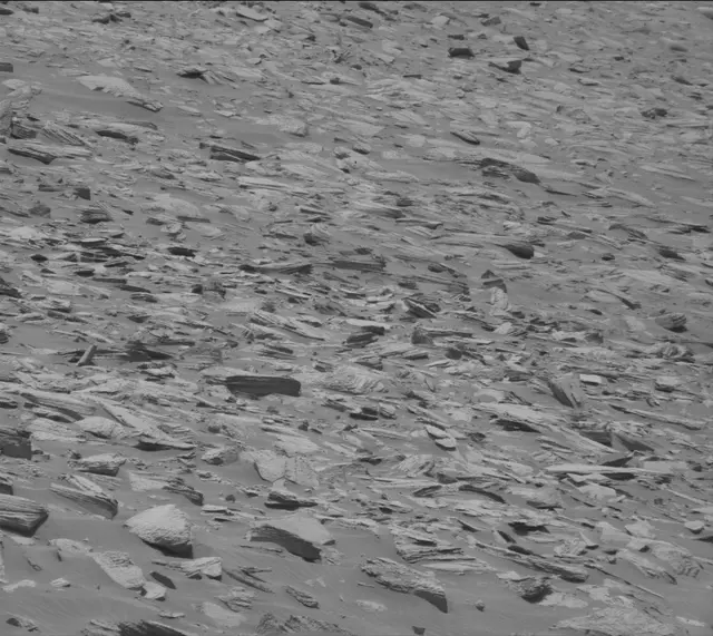 Sol 4039: Mast Camera (Mastcam)