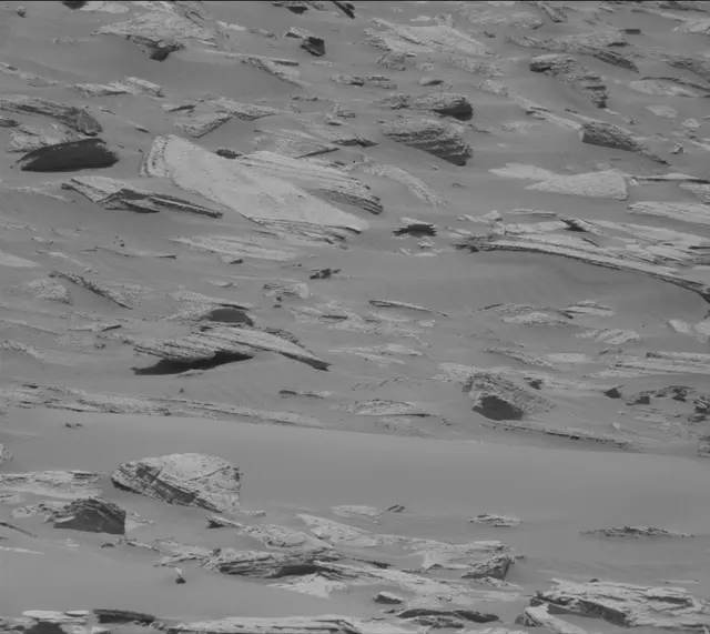 Sol 4039: Mast Camera (Mastcam)