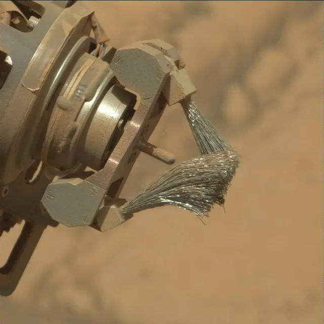 Sol 4039: Mast Camera (Mastcam)