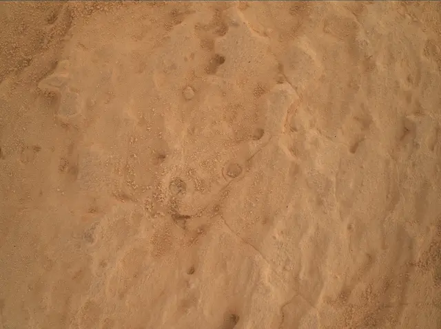 Sol 4039: Mars Hand Lens Imager (MAHLI)