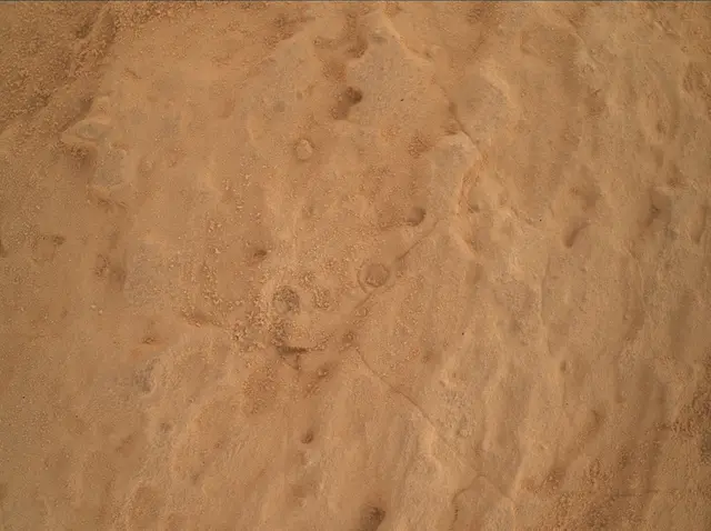 Sol 4039: Mars Hand Lens Imager (MAHLI)