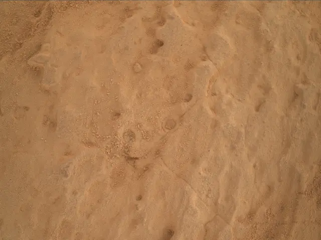 Sol 4039: Mars Hand Lens Imager (MAHLI)