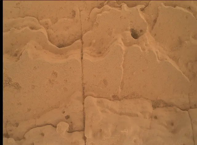 Sol 4039: Mars Hand Lens Imager (MAHLI)