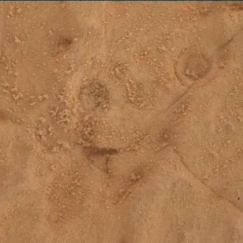 Sol 4039: Mars Hand Lens Imager (MAHLI)