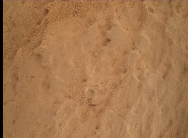 Sol 4039: Mars Hand Lens Imager (MAHLI)