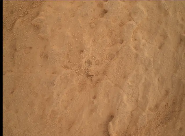 Sol 4039: Mars Hand Lens Imager (MAHLI)