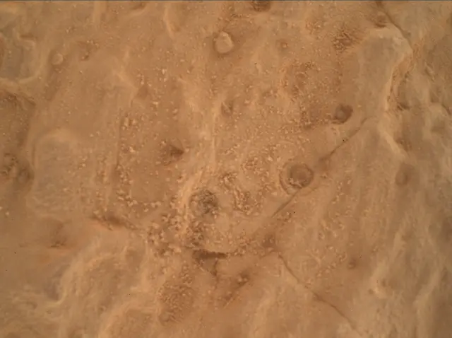 Sol 4039: Mars Hand Lens Imager (MAHLI)