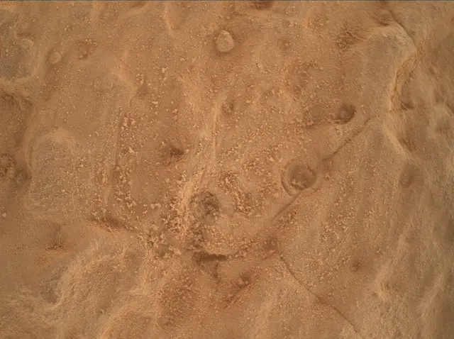 Sol 4039: Mars Hand Lens Imager (MAHLI)