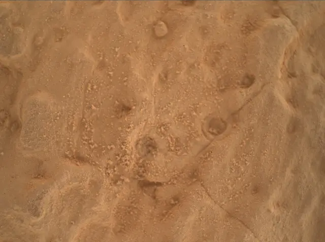 Sol 4039: Mars Hand Lens Imager (MAHLI)