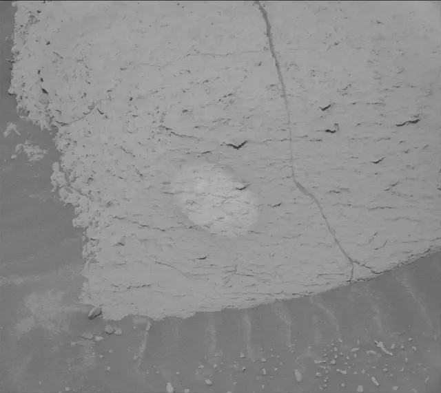 Sol 4040: Mast Camera (Mastcam)